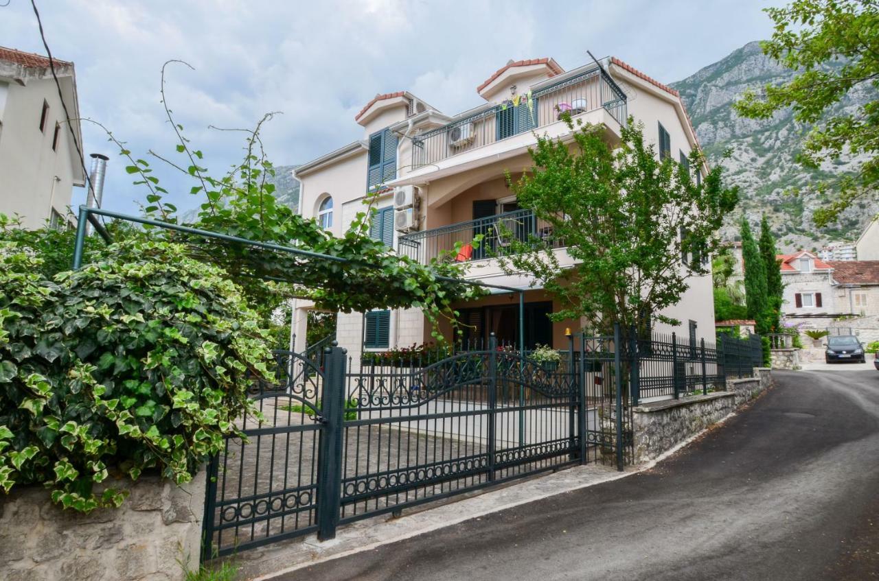 Apartment Radulovic Kotor Eksteriør billede